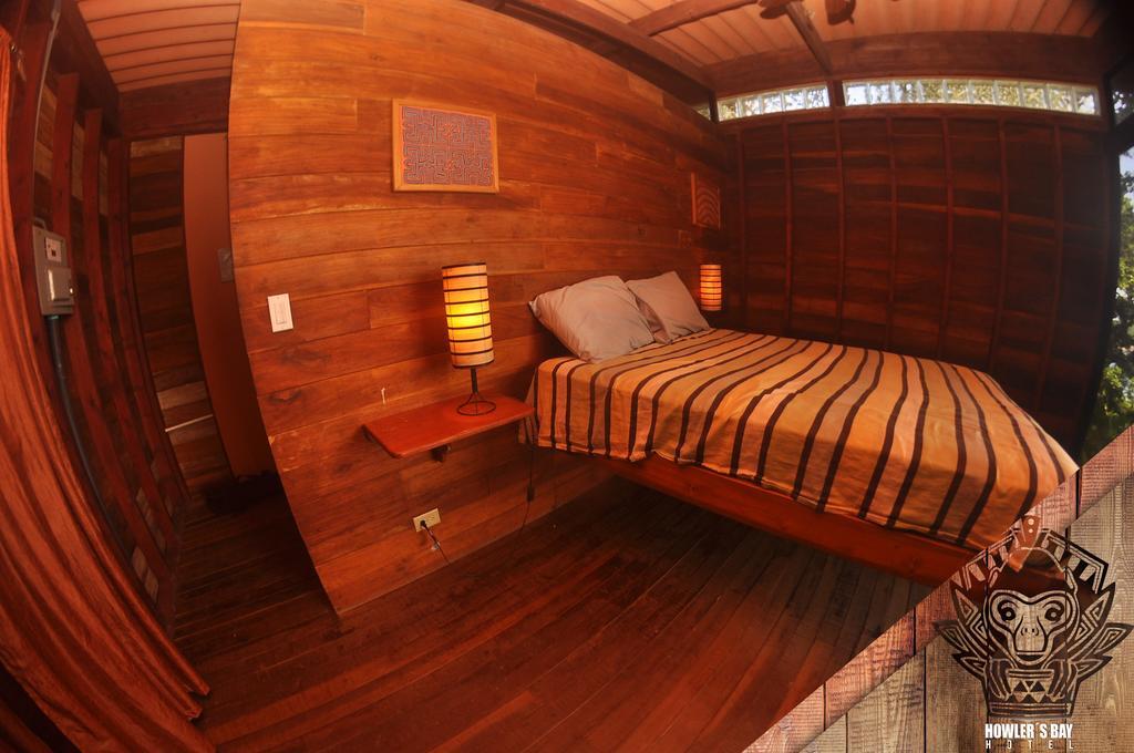 Howlers Bay Hotel Boca Chica Dış mekan fotoğraf