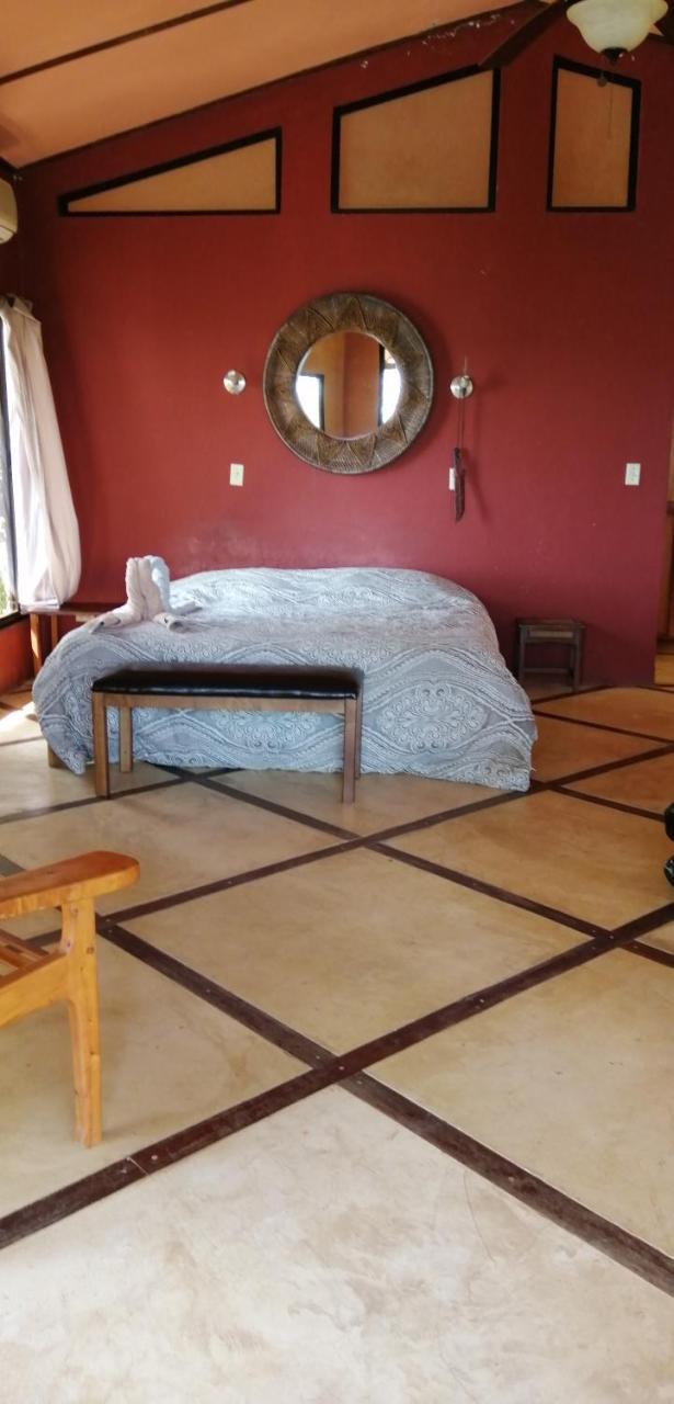 Howlers Bay Hotel Boca Chica Dış mekan fotoğraf