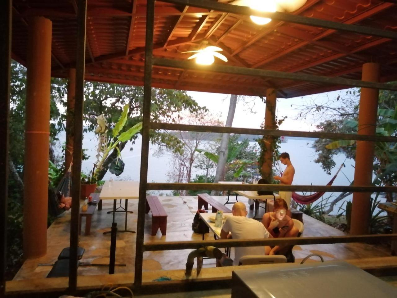 Howlers Bay Hotel Boca Chica Dış mekan fotoğraf